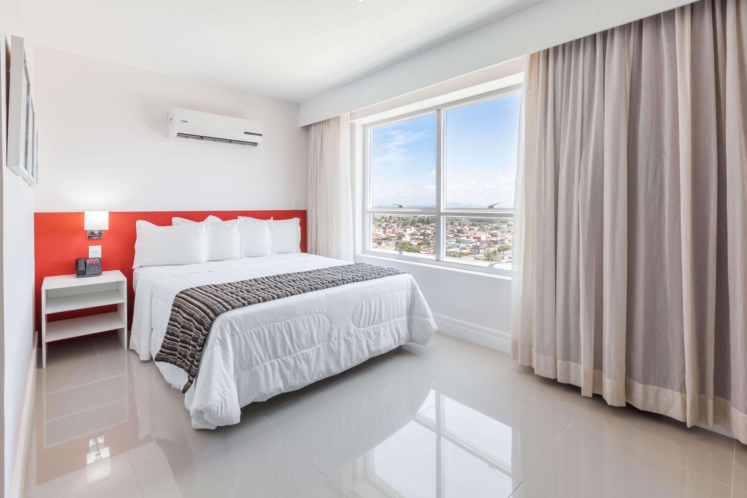 Ramada Hotel & Suites Campos Pelinca Кампус дус Гойтаказиш Екстериор снимка